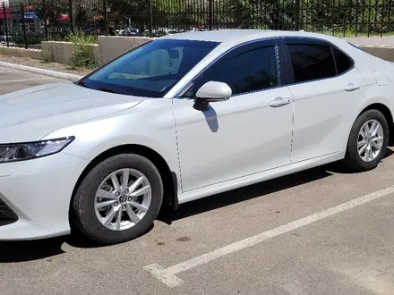 Toyota Camry 2021 года за 13 500 000 тг. в Актау – фото 3