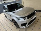 Land Rover Range Rover Sport 2018 года за 30 000 000 тг. в Алматы – фото 2