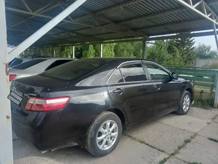 Toyota Camry 2011 года за 7 300 000 тг. в Семей – фото 2