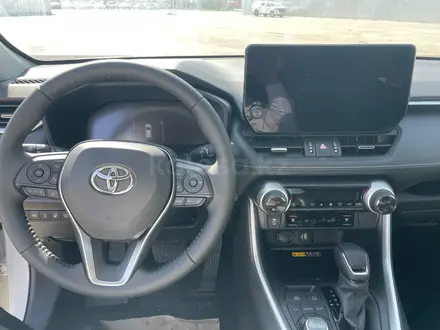 Toyota RAV4 Luxe+ 2025 года за 21 500 000 тг. в Актобе – фото 9