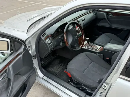Mercedes-Benz E 280 2000 года за 5 400 000 тг. в Алматы – фото 7