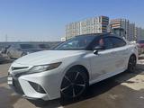 Toyota Camry 2018 года за 12 500 000 тг. в Алматы – фото 3