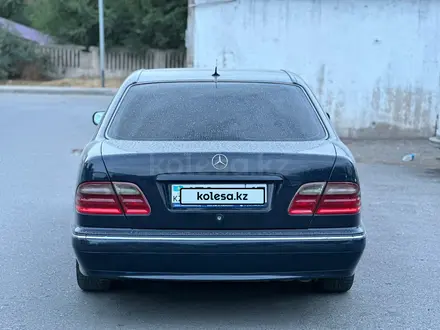 Mercedes-Benz E 280 2001 года за 4 750 000 тг. в Шымкент – фото 3