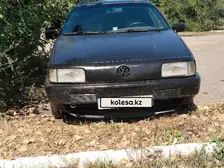 Volkswagen Passat, 1992