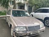 Mercedes-Benz C 180 1994 года за 900 000 тг. в Щучинск – фото 2