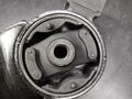 Опора (подушка) двигателя задняя от Mazda MPV LW. за 10 000 тг. в Астана – фото 2
