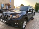 Toyota Land Cruiser Prado 2021 годаfor27 000 000 тг. в Актобе – фото 3