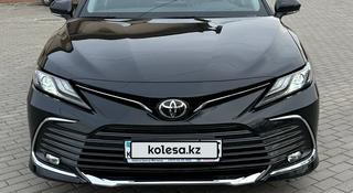 Toyota Camry 2023 года за 15 100 000 тг. в Алматы