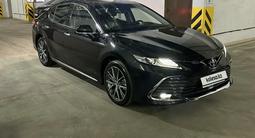 Toyota Camry 2023 года за 15 100 000 тг. в Алматы – фото 3