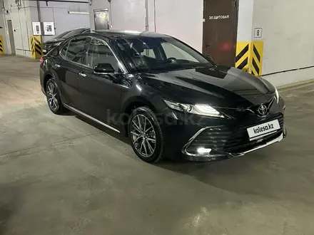 Toyota Camry 2023 года за 15 000 000 тг. в Алматы – фото 5