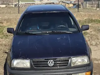 Volkswagen Vento, 1992