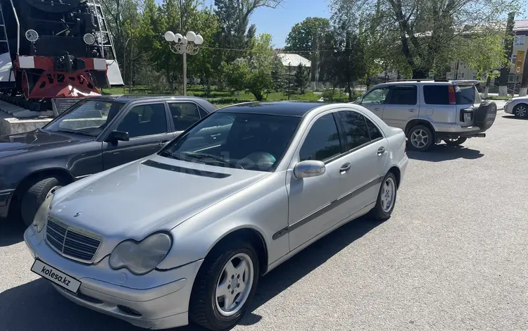 Mercedes-Benz C 200 2002 года за 2 450 000 тг. в Тараз