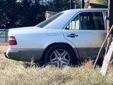 Mercedes-Benz E 230 1991 годаүшін1 000 000 тг. в Усть-Каменогорск – фото 2