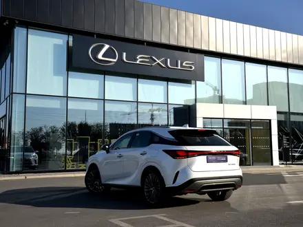 Lexus RX 450h Luxury 2025 года за 51 111 000 тг. в Шымкент – фото 2