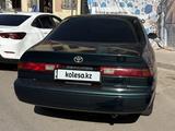 Toyota Camry 1997 годаүшін3 100 000 тг. в Турара Рыскулова – фото 3