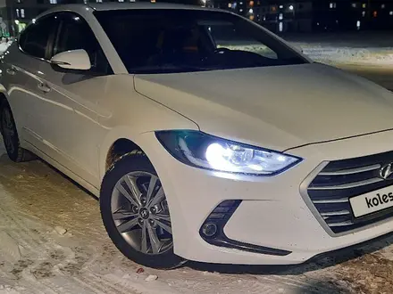 Hyundai Elantra 2018 года за 7 500 000 тг. в Астана