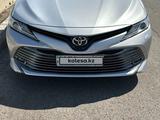 Toyota Camry 2018 года за 14 400 000 тг. в Алматы