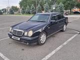 Mercedes-Benz E 230 1996 года за 1 700 000 тг. в Талдыкорган