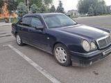 Mercedes-Benz E 230 1996 года за 1 700 000 тг. в Талдыкорган – фото 3