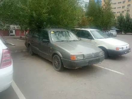 Volkswagen Passat 1991 года за 950 000 тг. в Астана – фото 14