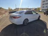 Toyota Camry 2017 года за 9 200 000 тг. в Петропавловск – фото 4