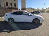 Toyota Camry 2017 года за 9 200 000 тг. в Петропавловск – фото 3
