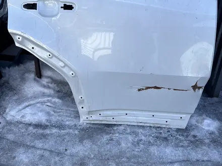 Дверь Toyota Prado 250 за 50 000 тг. в Караганда