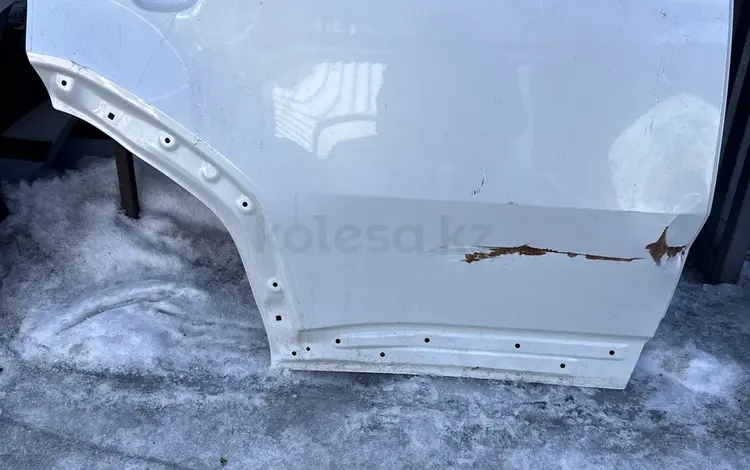 Дверь Toyota Prado 250 за 50 000 тг. в Караганда
