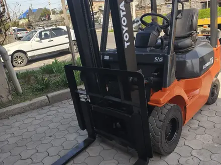 Toyota  7F 2005 года за 3 500 000 тг. в Алматы – фото 3
