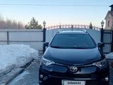 Toyota RAV4 2019 года за 13 500 000 тг. в Усть-Каменогорск