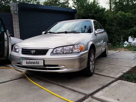 Toyota Camry 2000 года за 4 000 000 тг. в Алматы