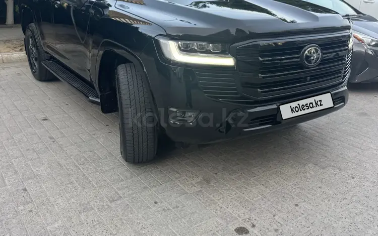 Toyota Land Cruiser 2023 года за 55 000 000 тг. в Актау