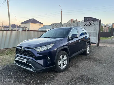 Toyota RAV4 2019 года за 14 000 000 тг. в Кокшетау – фото 3