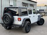 Jeep Wrangler 2024 года за 26 500 000 тг. в Алматы – фото 4