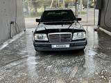 Mercedes-Benz E 200 1993 года за 2 050 000 тг. в Алматы – фото 3