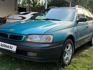 Toyota Carina E