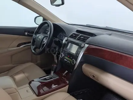 Toyota Camry 2013 года за 6 990 000 тг. в Астана – фото 15