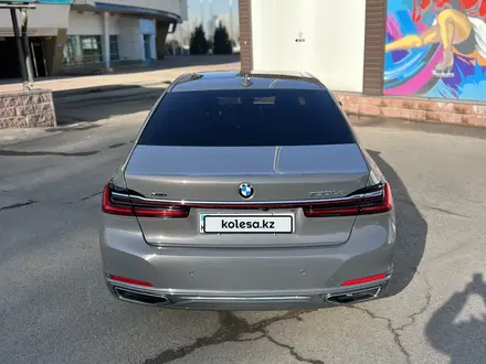 BMW 730 2020 года за 32 000 000 тг. в Алматы – фото 3