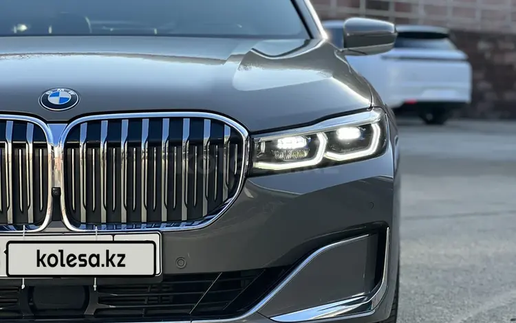 BMW 730 2020 года за 32 000 000 тг. в Алматы