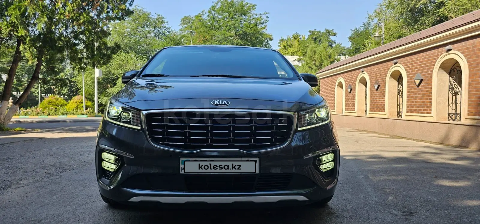 Kia Carnival, 2014