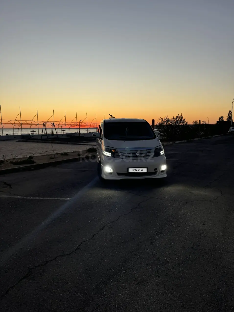 Toyota Alphard, 2007