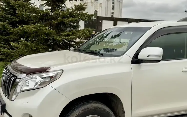 Toyota Land Cruiser Prado 2015 года за 15 555 555 тг. в Астана