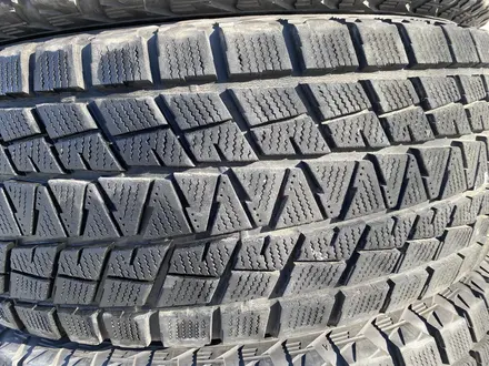 Шины зимние три штуки 275/70/16 275/70R16 Bridgestoone Blizzak. за 120 000 тг. в Алматы – фото 3