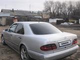 Mercedes-Benz E 200 1996 года за 1 900 000 тг. в Караганда – фото 5