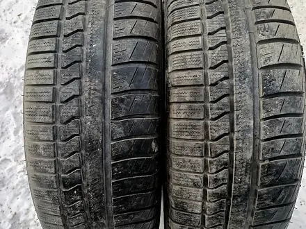 Шины 195/60 R15 — "Vredestein Quatrac 3" (Нидерланды), зимние, ес за 25 000 тг. в Астана