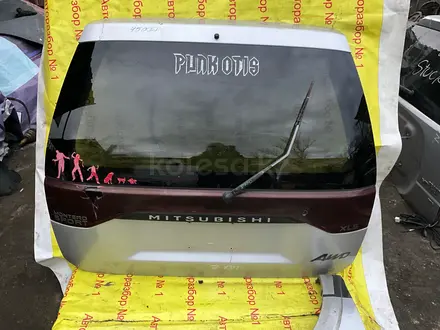 Крышка багажника на Мицубиси Монтеро спорт за 45 000 тг. в Алматы