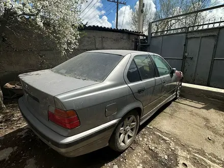 BMW 328 1996 года за 1 500 000 тг. в Шымкент – фото 4