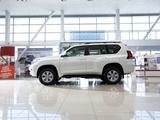 Toyota Land Cruiser Prado Comfort 2023 годаүшін28 330 000 тг. в Алматы – фото 3