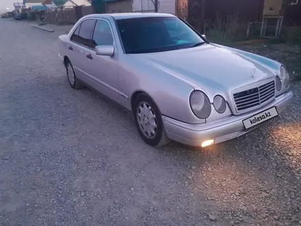 Mercedes-Benz E 230 1996 года за 2 600 000 тг. в Талдыкорган – фото 4