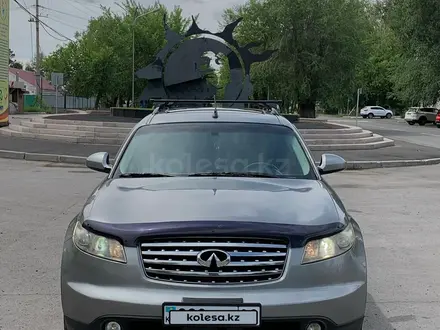 Infiniti FX35 2005 года за 5 500 000 тг. в Караганда – фото 2